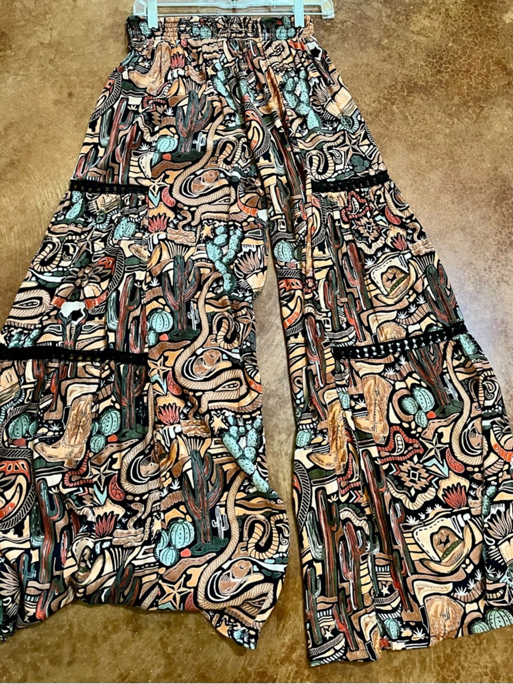 Western Boho Printed Tiered Pants & Top Set NEW. Unique Lattice Sheer Panels FUN - Picture 3 of 13